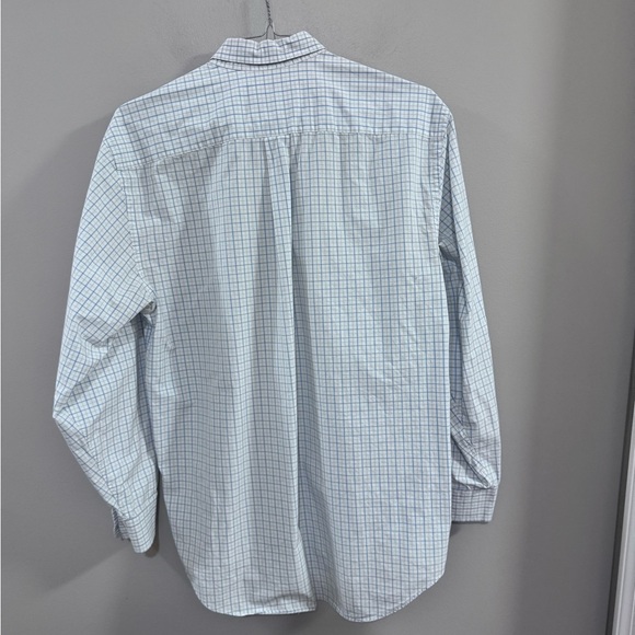 Men's Vineyard Vines Blue and White Plaid Whale Button Down Shirt. Size Medium - Picture 4 of 8